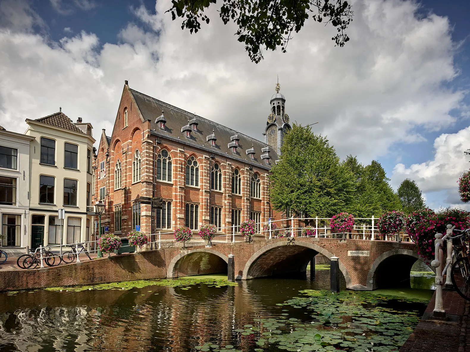 Leiden